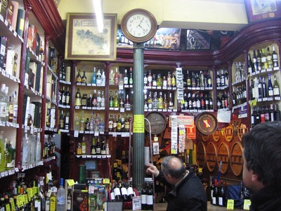 西班牙热门购物清单 在马德里Mariano Madrueo红酒屋邂逅进口佳酿